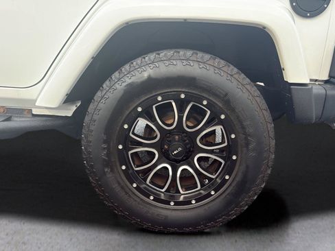 Used 2018 Jeep Wrangler Unlimited Sport AWD/4WD image 44