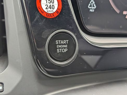Certified 2025 Porsche Cayenne Coupe AWD/4WD image 19
