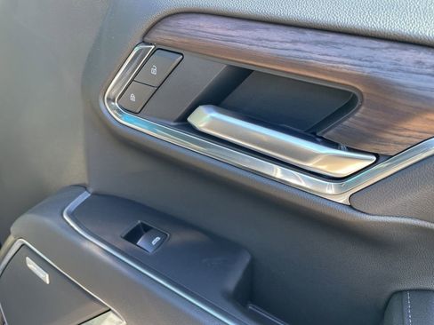 Used 2025 GMC Sierra 1500 SLT w/ SLT Premium Plus Package image 33