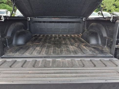 Used 2018 RAM 2500 Tradesman w/ Chrome Appearance Group AWD/4WD image 5