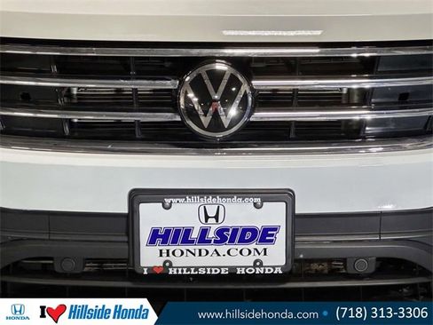Used 2022 Volkswagen Tiguan S image 9