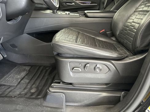 Used 2022 Cadillac Escalade ESV Sport Platinum w/ LPO, ONYX Package AWD/4WD image 11