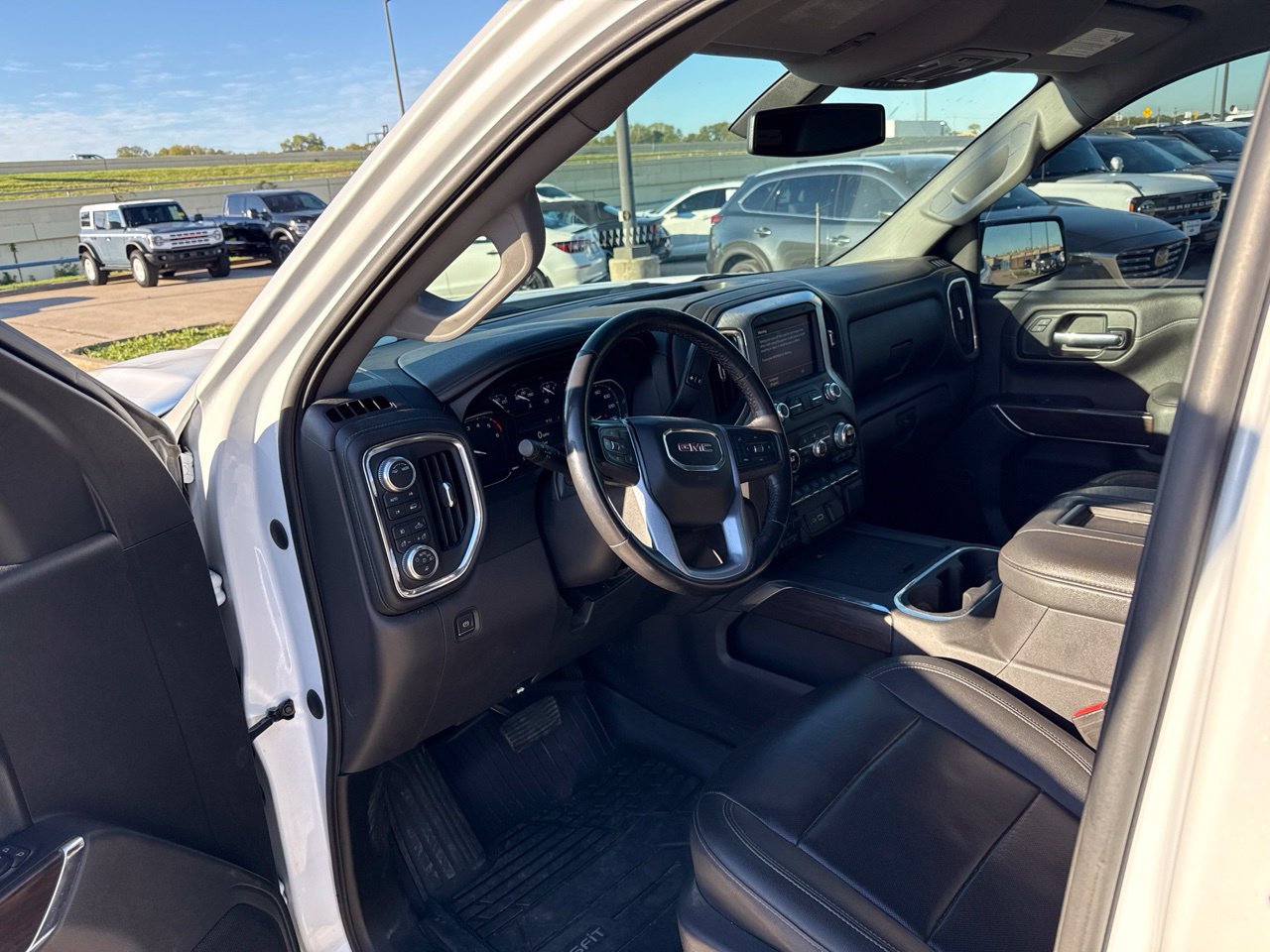 Used 2021 GMC Sierra 1500 SLT AWD/4WD image 20