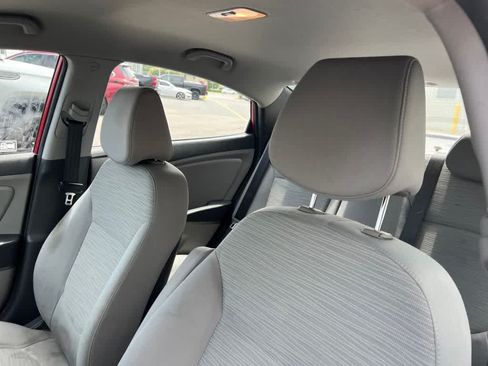 Used 2016 Hyundai Accent SE FWD image 9