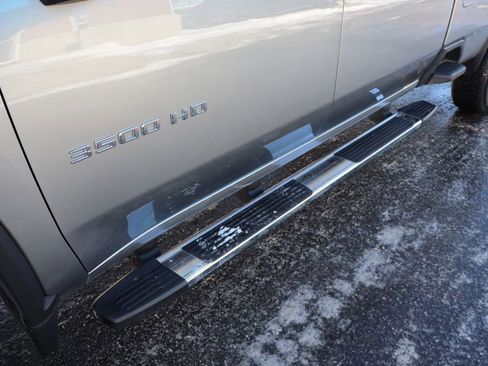 Used 2024 Chevrolet Silverado 3500 LTZ image 32