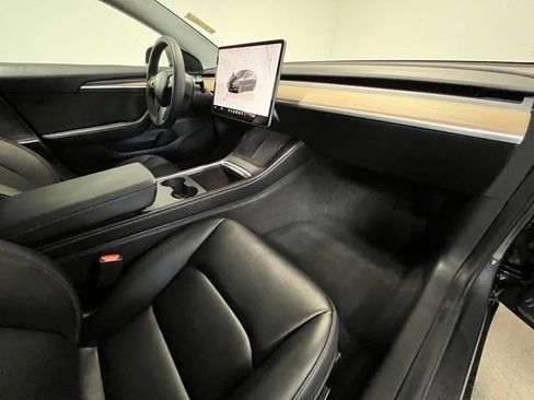 Used 2023 Tesla Model 3 Standard Range RWD image 10