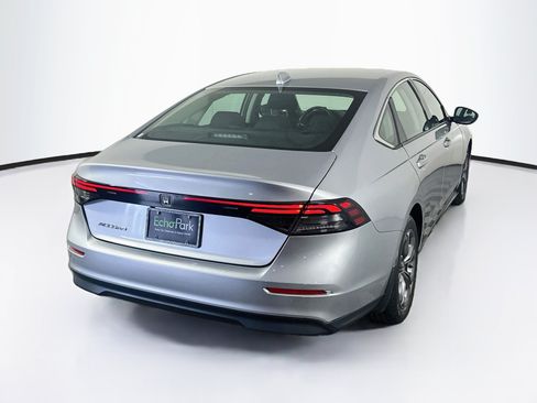 Used 2023 Honda Accord EX image 9