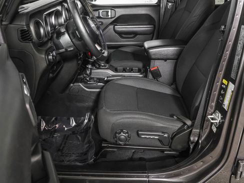 Used 2022 Jeep Wrangler Unlimited Sport AWD/4WD image 27