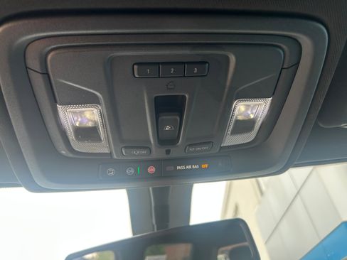 Used 2022 Chevrolet Silverado 3500 High Country image 26