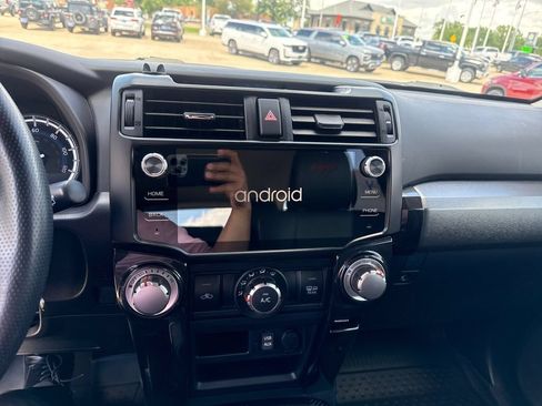 Used 2017 Toyota 4Runner TRD Pro AWD/4WD image 19