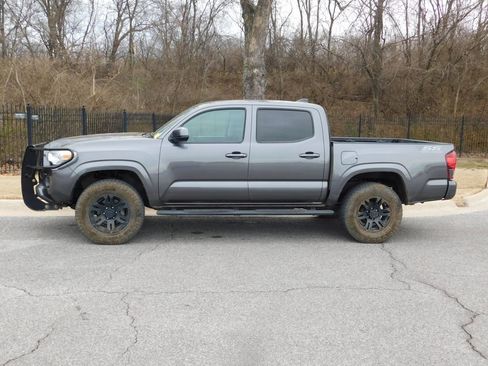 Used 2021 Toyota Tacoma SR image 2