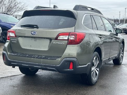 Used 2018 Subaru Outback 2.5i Limited image 7