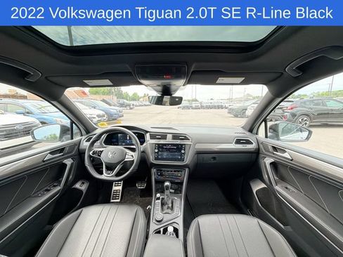 Used 2022 Volkswagen Tiguan SE R-Line AWD/4WD image 11