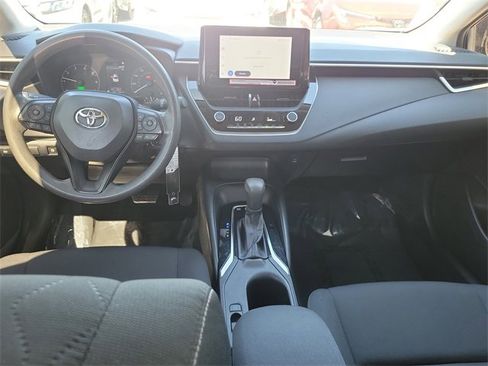 Used 2023 Toyota Corolla LE image 8