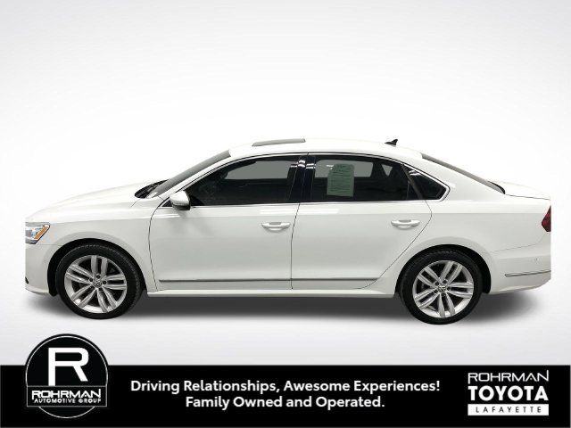 Used 2018 Volkswagen Passat 3.6 SEL Premium FWD image 3
