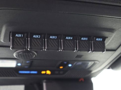 Certified 2024 Ford Bronco Black Diamond image 46