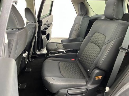 Used 2025 Nissan Pathfinder SV w/ SV Premium Package FWD image 42