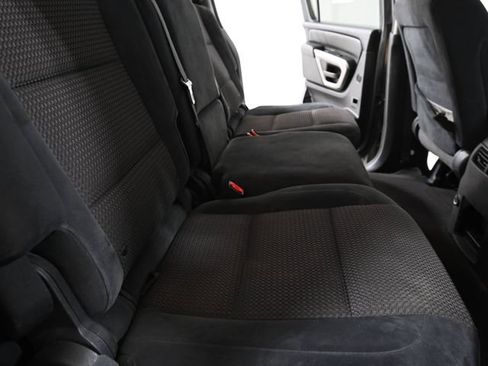 Used 2015 Nissan Armada SV AWD/4WD image 27