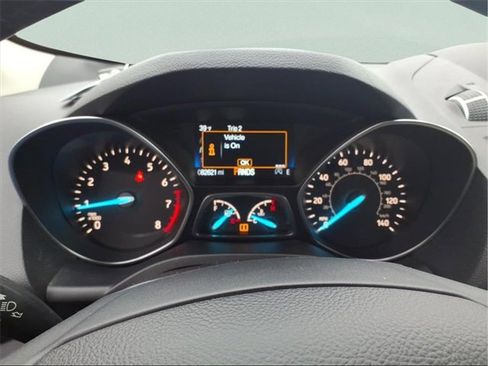 Used 2019 Ford Escape Titanium image 16