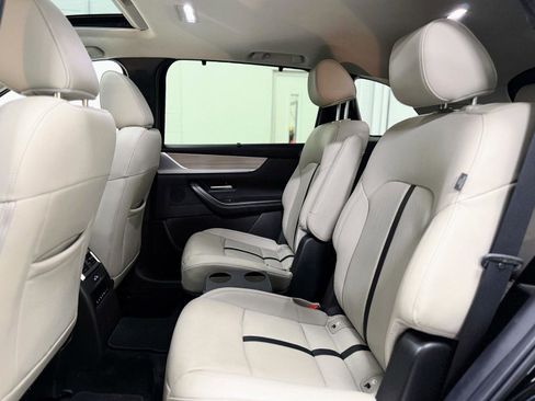 Used 2024 MAZDA CX-90 Plug-In Hybrid w/ Preferred image 17