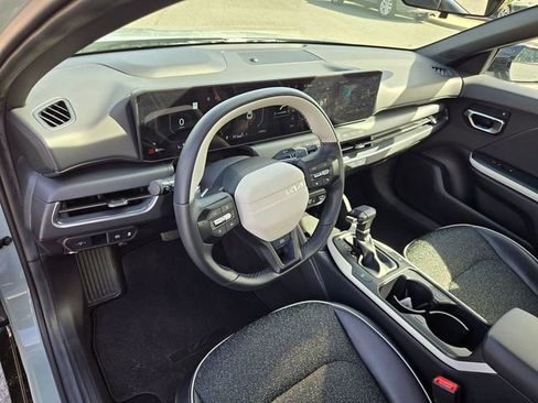 Used 2025 Kia K4 GT-Line image 9