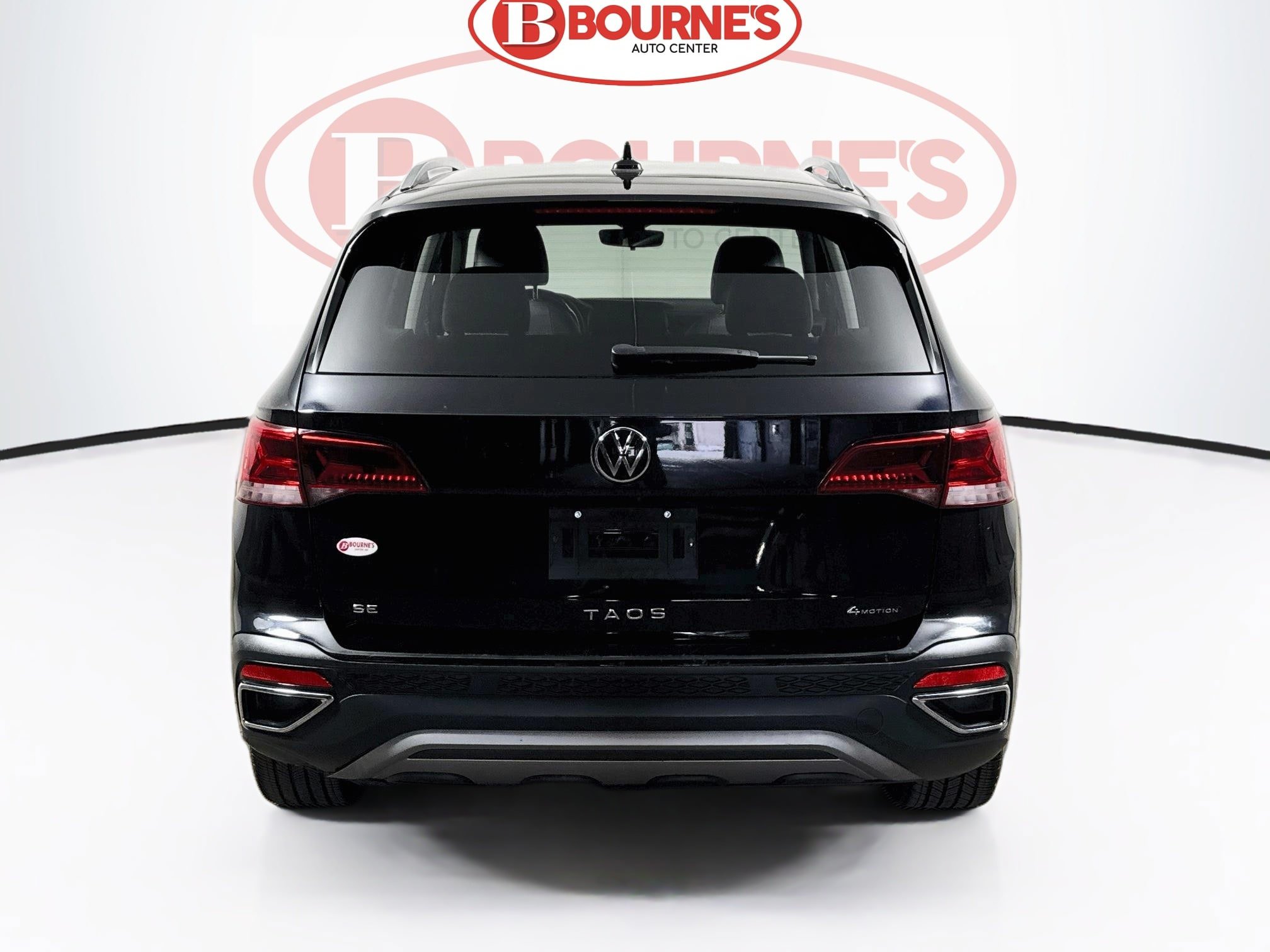 Used 2023 Volkswagen Taos SE AWD/4WD image 9