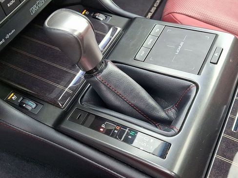 Used 2023 Lexus GX 460 Premium w/ Accessory Package AWD/4WD image 16