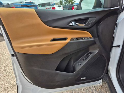 Used 2021 Chevrolet Equinox Premier image 14
