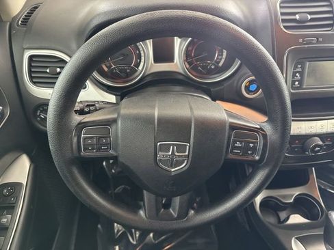 Used 2017 Dodge Journey SE w/ Flexible Seating Group FWD image 23