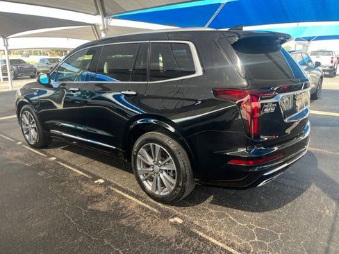 Used 2024 Cadillac XT6 Premium Luxury w/ LPO, Floor Liner Package FWD image 6