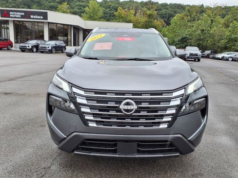 Certified 2025 Nissan Rogue SV w/ SV Premium Package image 13