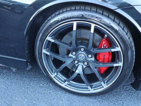 Used 2020 Nissan 370Z NISMO image 31