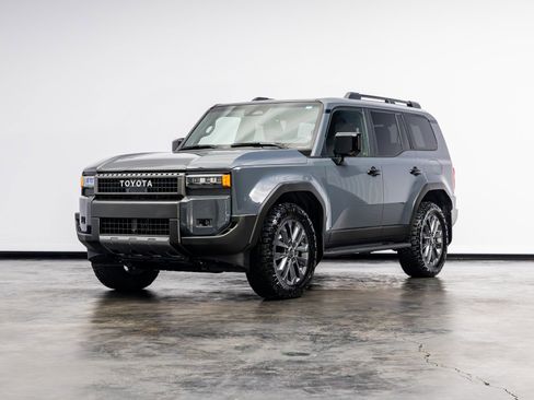 Used 2025 Toyota Land Cruiser w/ Premium Package image 7