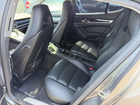 Used 2014 Porsche Panamera 4 AWD/4WD image 33