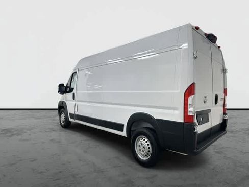 Used 2025 RAM ProMaster 2500 w/ Convenience Group FWD image 9