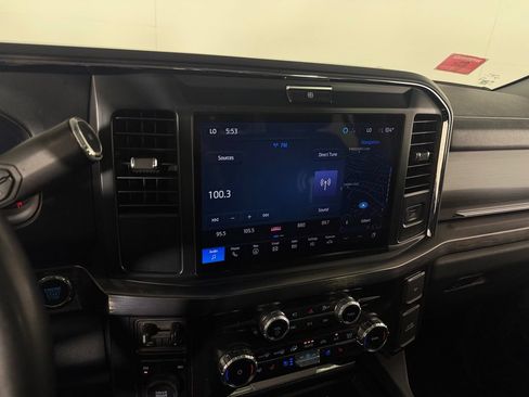 Used 2025 Ford F350 Lariat w/ Black Appearance Package AWD/4WD image 18