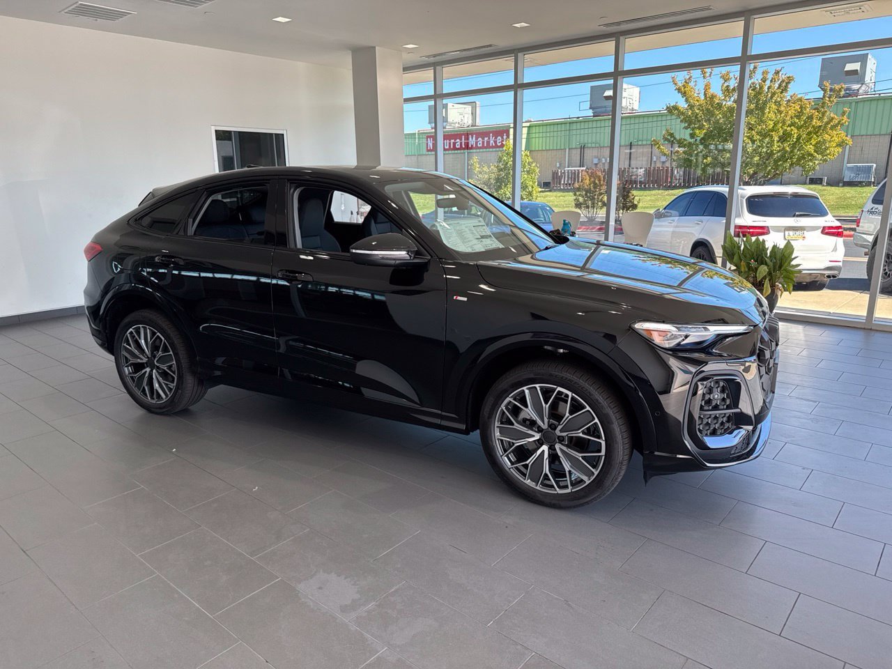 New 2026 Audi Q5 Premium Plus AWD/4WD image 1