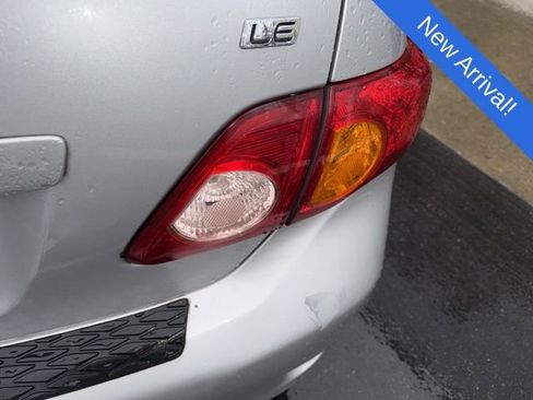 Used 2010 Toyota Corolla LE image 10