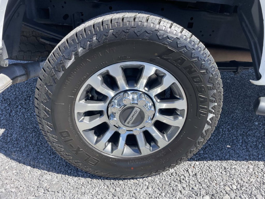 Used 2020 Ford F250 Lariat w/ Lariat Value Package AWD/4WD image 21
