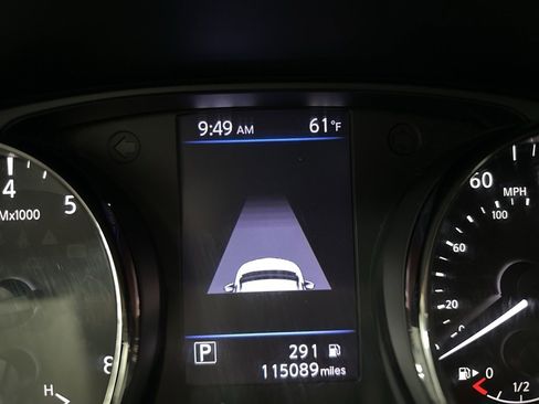 Used 2018 Nissan Rogue SV w/ Premium Package image 26