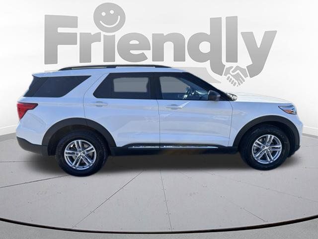 Used 2022 Ford Explorer XLT w/ Equipment Group 202A AWD/4WD image 9