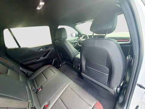 Used 2025 Chevrolet Equinox RS w/ Safety and Technology Package FWD image 29