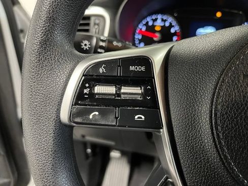 Used 2019 Kia Sorento FWD image 25