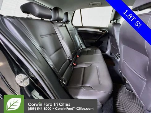 Used 2015 Volkswagen Golf S FWD image 16