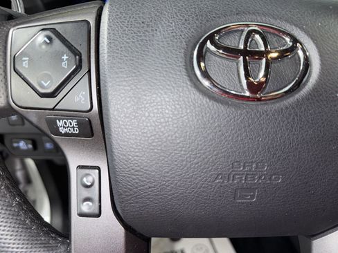 Used 2023 Toyota Tacoma TRD Off-Road w/ Technology Package AWD/4WD image 28