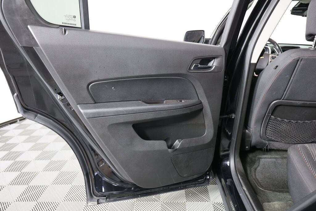 Used 2017 Chevrolet Equinox LT w/ Convenience Package FWD image 16