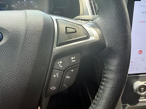 Used 2022 Ford Edge SEL w/ Convenience Package AWD/4WD image 17