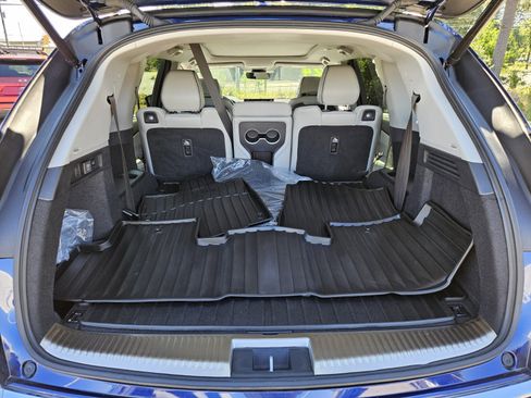 Used 2024 Acura MDX SH-AWD w/ Advance Package image 19
