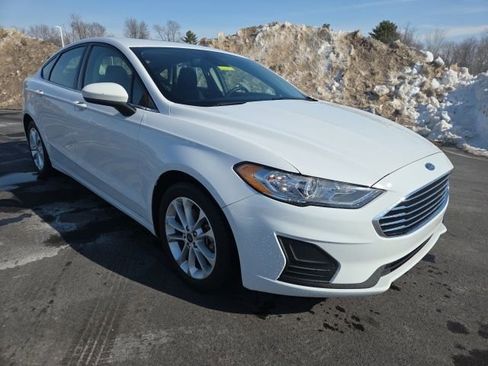 Used 2020 Ford Fusion SE FWD image 1
