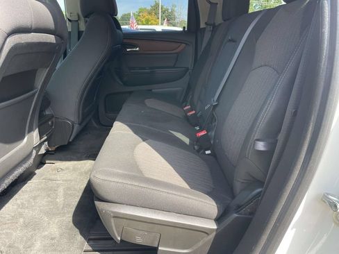 Used 2015 Chevrolet Traverse LT AWD/4WD image 12